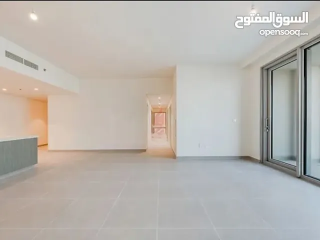 1722ft 3 Bedrooms Apartments for Sale in Dubai Downtown Dubai