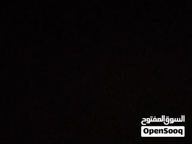 مجمع تجاري في حي نزال
