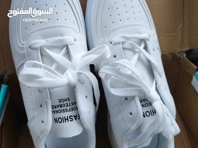 Panda Vault S1 Sneakers 9سنيكرز رجالي نظيف9 SAR Sizes 44 توصيل متوفر