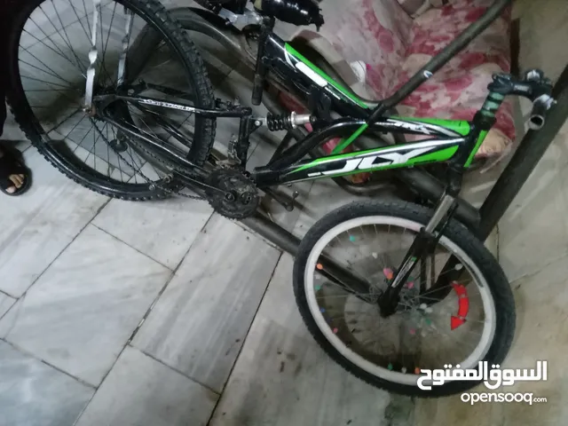 بسكليت أمريكي عجل 26 بحاله جيده