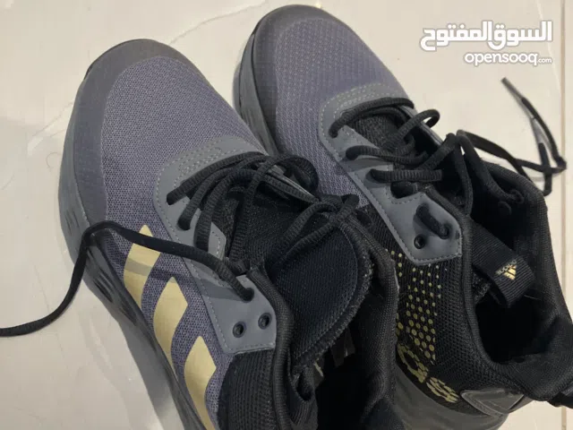 بوت اديداس / Adidas اصلي استعمال نظيف