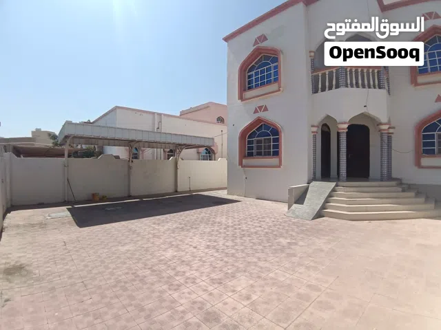 شقه ارضيه بموقع متميز بالموالح الجنوبية قريب مسجد الحق  وتطلل على ممشى الموالح