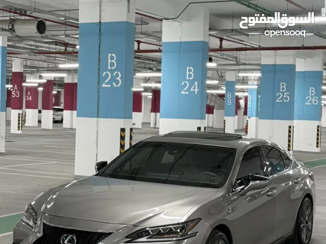 Used Lexus ES in Muscat