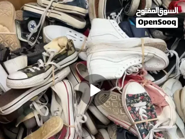 بوت كتان  بالجمله 100 جوز / 50دينار  ..... احذيه بحالة ممتازه بالات