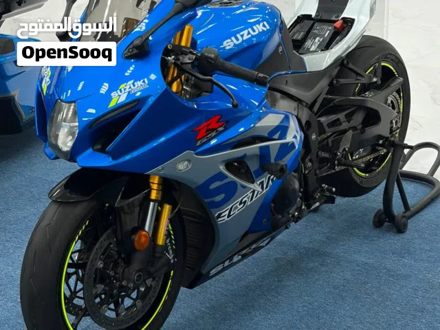 للبيع سوزوكي 1000RR نظيفه جدآ ومابتحصل مثل نظافتها