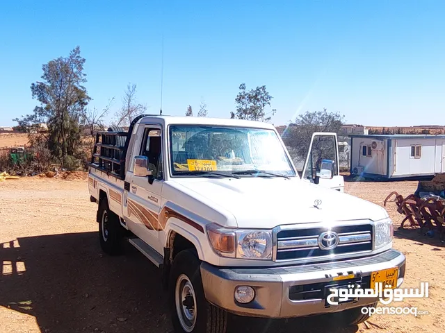 Used Toyota Land Cruiser in Zintan