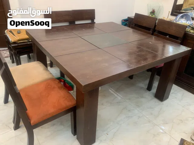 طاولة سفرة و غسالة (مستعمل) للببع