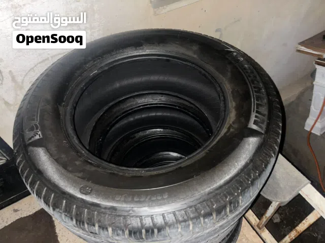 كوشوك مشلن 18 /60/285 مستعمل ماشي 3000 كلم فقط