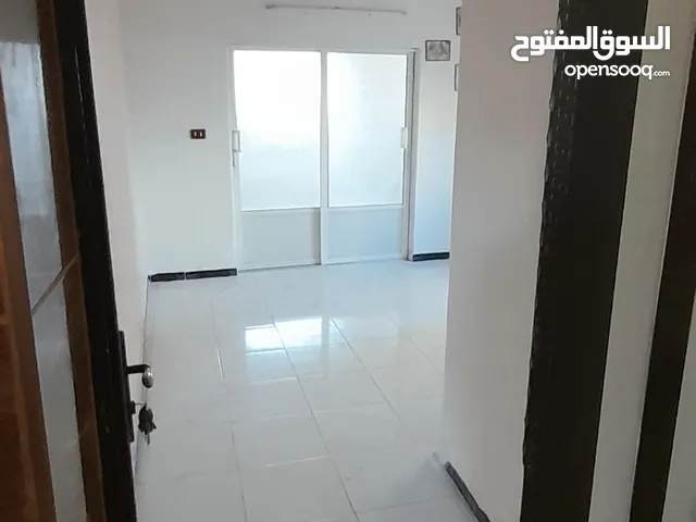 50 m2 2 Bedrooms Apartments for Rent in Zarqa Al Zawahra
