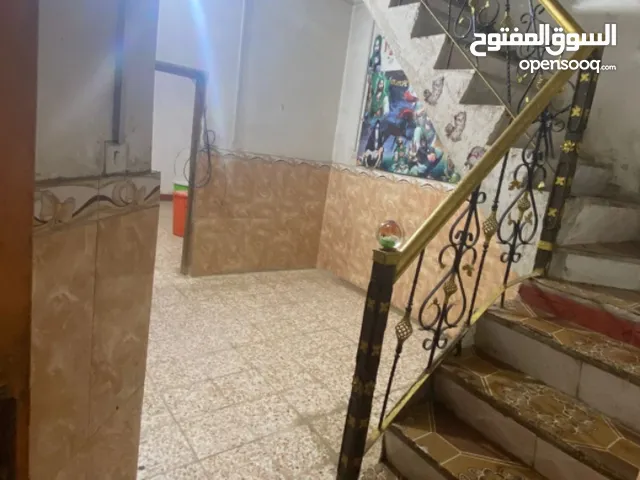 بيت للايجار في حي الاصدقاء الرابعه قرب تقاطع العسكري