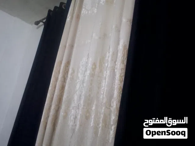 غرفه نوم  وبرادي ثلاث قطع مستعمله للبيع بحاجه لصيانه سكك