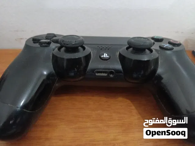 جهاز ps4 اصلي اللي مع الكرتون 9ريال(مستعمل)