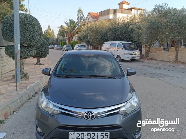 تويوتا يارس موديل 2016 بحالة ممتازة للبيع
