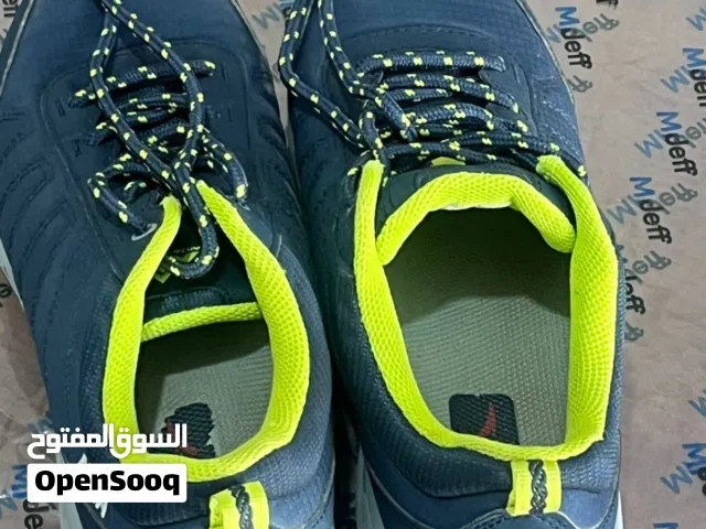 shoes from Anta