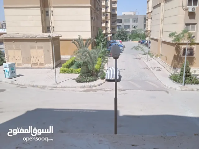 شقة للايجار المفروش في حداىق اكتوبر كمباوند قرطبة