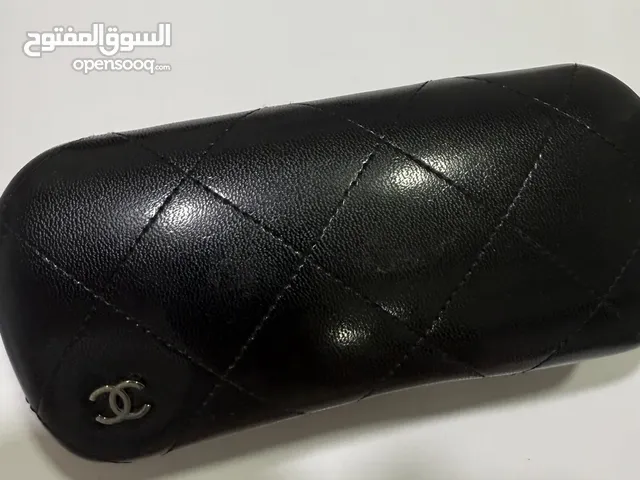 نظارة شانيل سوداء اصلية 100٪ مستعملة مع البوكس