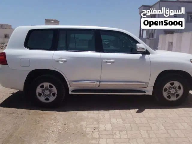 2015 تويوتا لاند كروزر GX