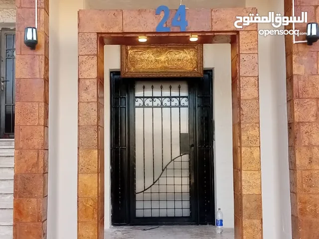 126 m2 3 Bedrooms Apartments for Rent in Irbid Al Hay Al Janooby