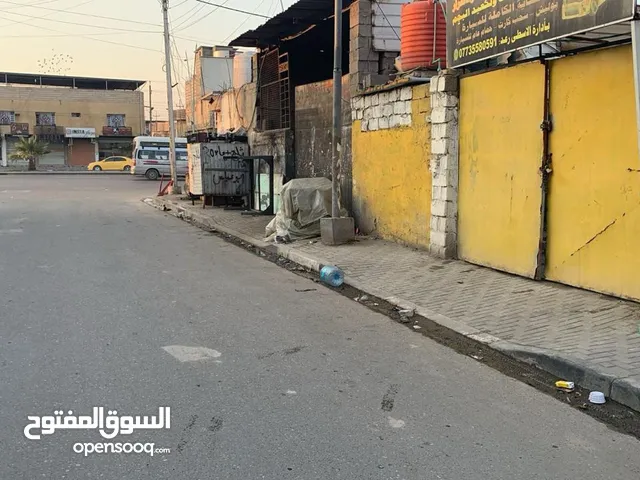 محل للايجار بالقبله قرب تقاطع المعارض