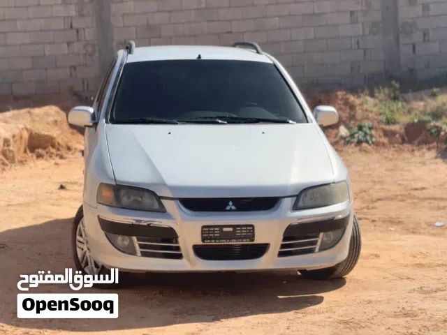 ميتسوبيشي سبيس محرك 16