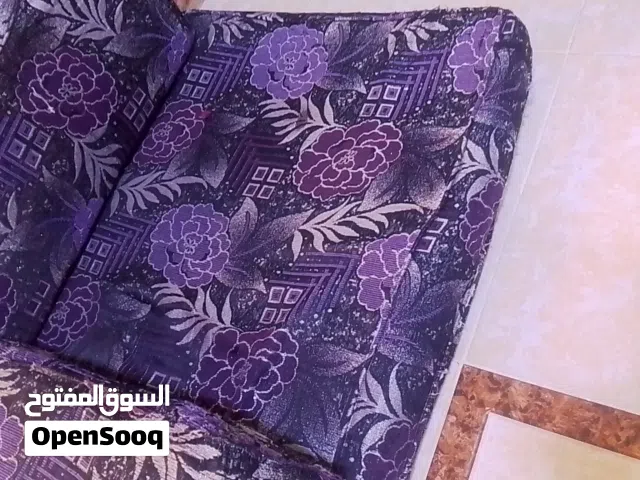 فراش عربي وضعه جيد