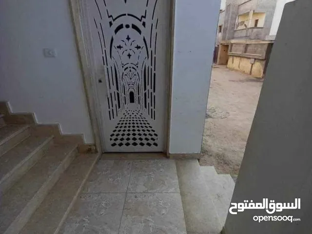150 m2 2 Bedrooms Townhouse for Rent in Tripoli Arada