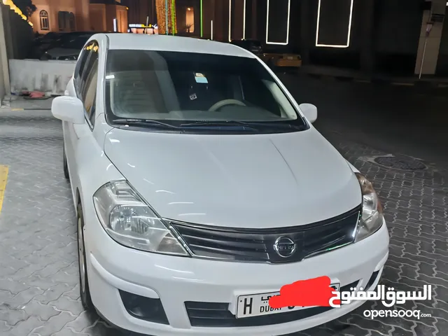 Excellent condition Nissan Tiida lady driven NO accidents Orginal paint