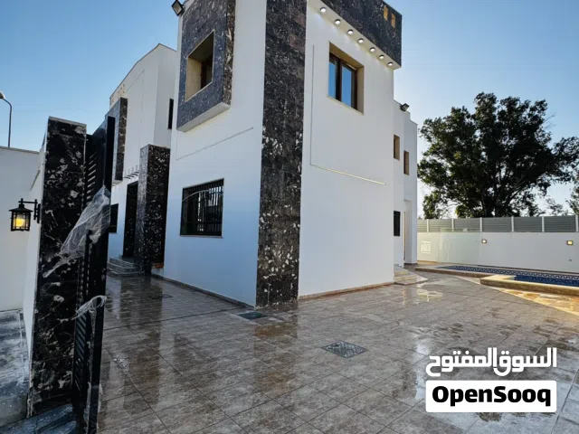 فيلا دورين بالحوض السباحة عين زارة قرقني
