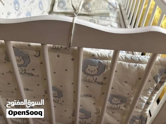 سرير اطفال