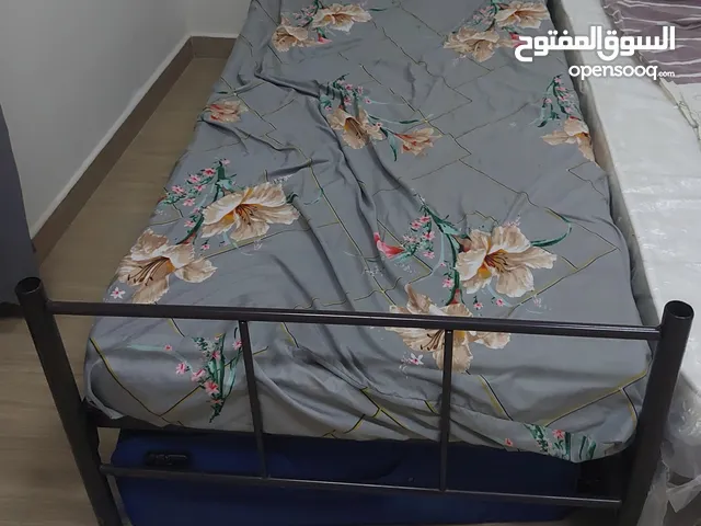 سرير نوم حديد مستعمل 15 ريال في المعبيلة الجنوبية عند جامع الجليل