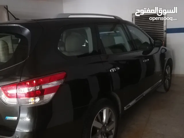 Used Nissan Pathfinder in Amman