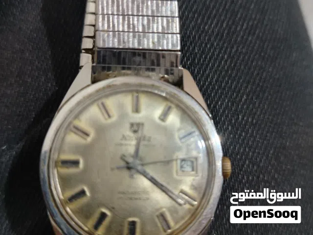 ساعة سويسرية حركيه