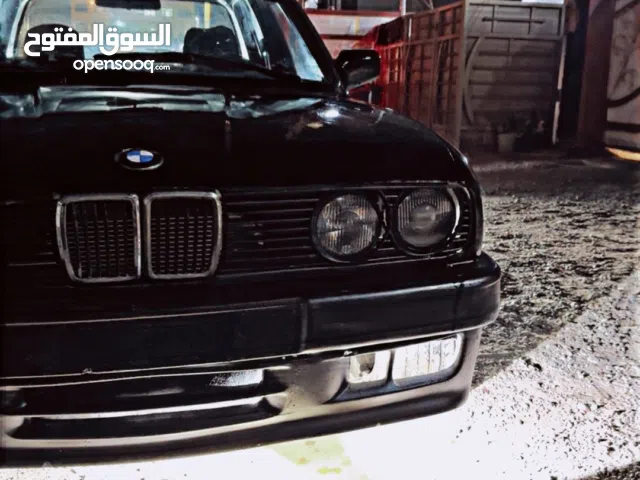 بي ام دبليو BMW E30