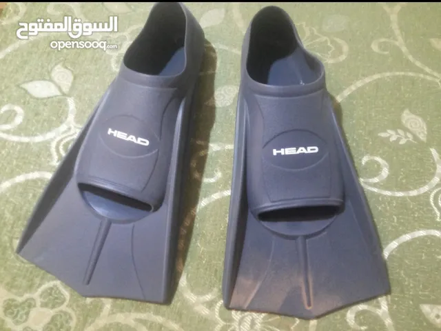 ريشات سباحة ( زعانف )