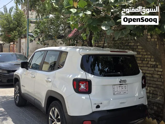 2018 جيب رينيجادى Sport