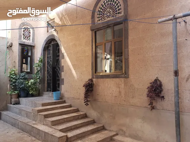 100 m2 3 Bedrooms Apartments for Rent in Sana'a Bayt Baws