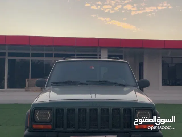 جيب شيروكي للبيع