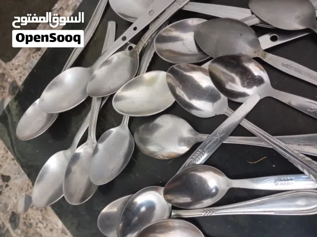 ملاعق اءطالية مستعملة قصيرة ونضيفة ع