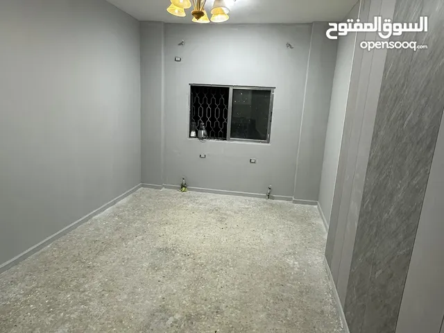 استديو طلابيه القرب من جامعة اليرموك بمواصفات عاليه جداً وباسعار بسيطه مسؤول متواجد وخدمه 24 ساعه