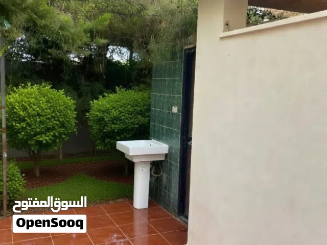 450 m2 More than 6 bedrooms Townhouse for Sale in Tripoli Al-Bivio