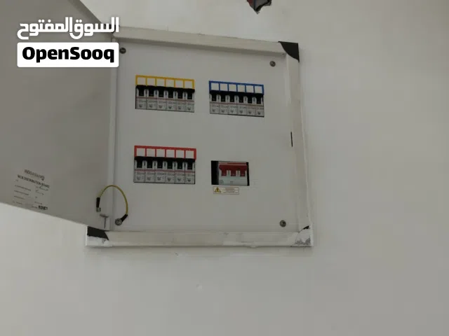 بيت للايجار في مناوي لججم خلف المول جديد يحتوي على غرفتين وهول ومطبخ وحمام بناء حديث