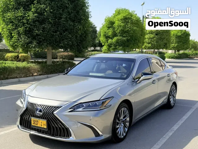 للبيع لكزس ES 300h هايبرد
