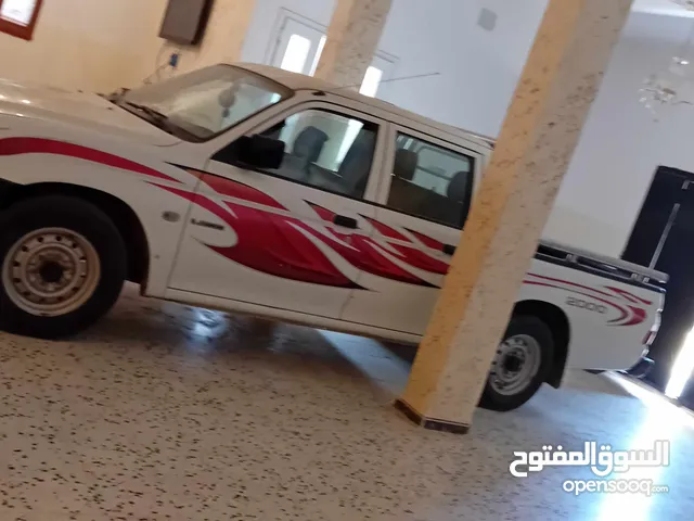 Used Mitsubishi L200 in Tripoli