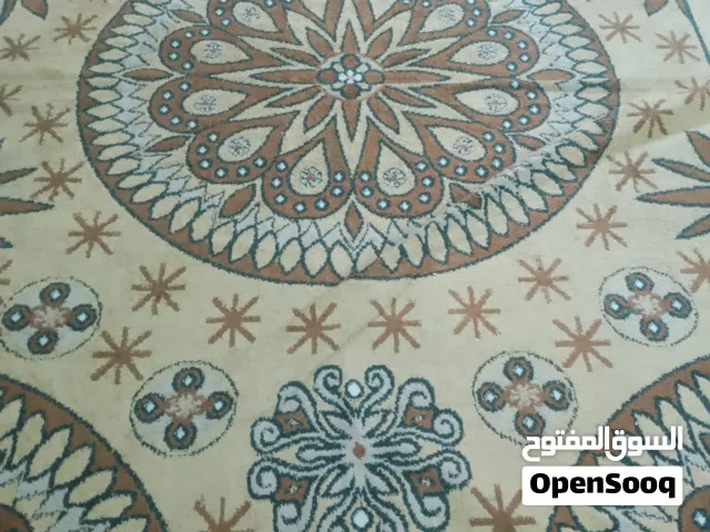 سجاد مستعمل للبيع المستعجل كلهم ب 10