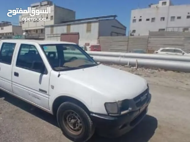 للبيع بيك اب ايسوزو 2003