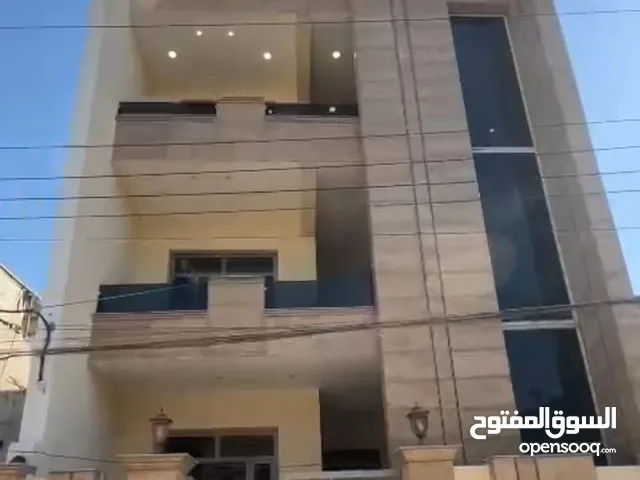Unfurnished Complex in Baghdad Mansour