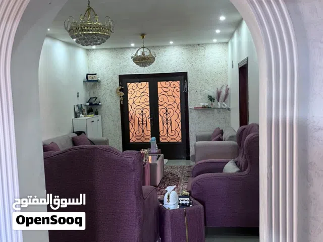 شقة طابق ارضي ، للبيع بسعر حرررررق مغري ماركا الجنوبية،