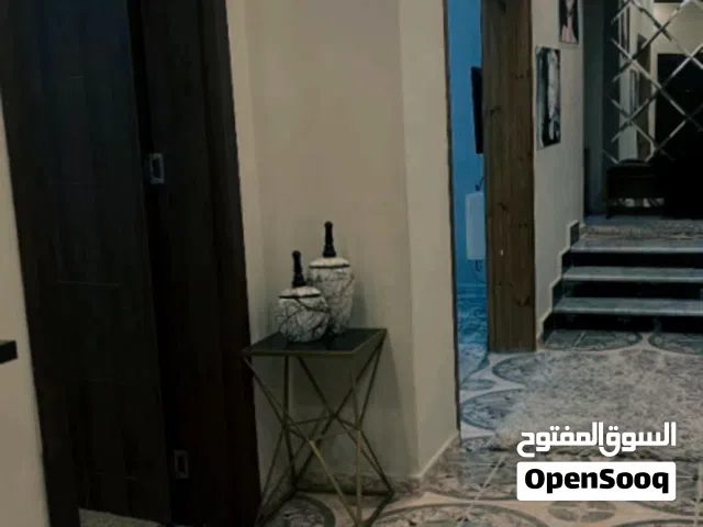 550 m2 3 Bedrooms Villa for Sale in Tripoli Al-Serraj