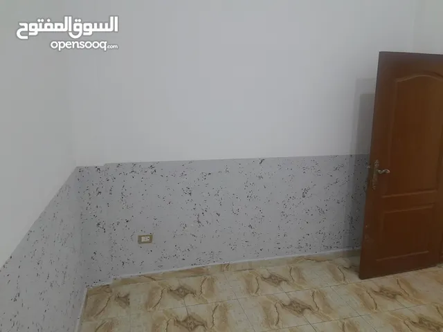 120 m2 3 Bedrooms Apartments for Rent in Zarqa Hay Ja'far Al-Tayyar