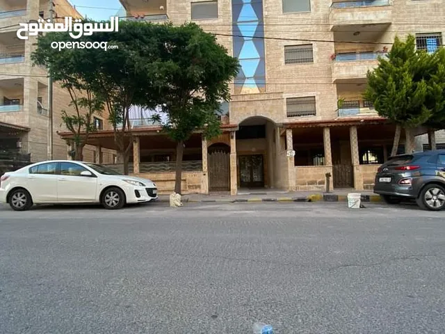 200 m2 3 Bedrooms Apartments for Sale in Amman Umm al Kundum